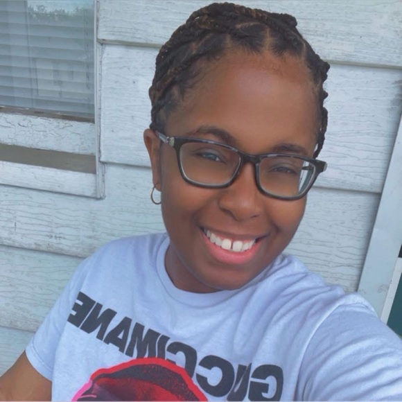 Meet your Posher, Reisha - Picture 1 of 3